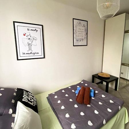 Art Room №3 Grzybowska 39 Warsaw Ngoại thất bức ảnh